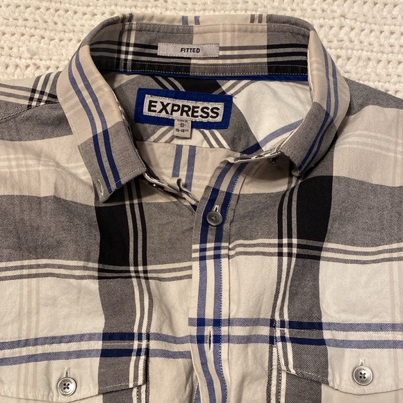 7 long sleeve dress shirts- Medium size - Picture 6 of 8